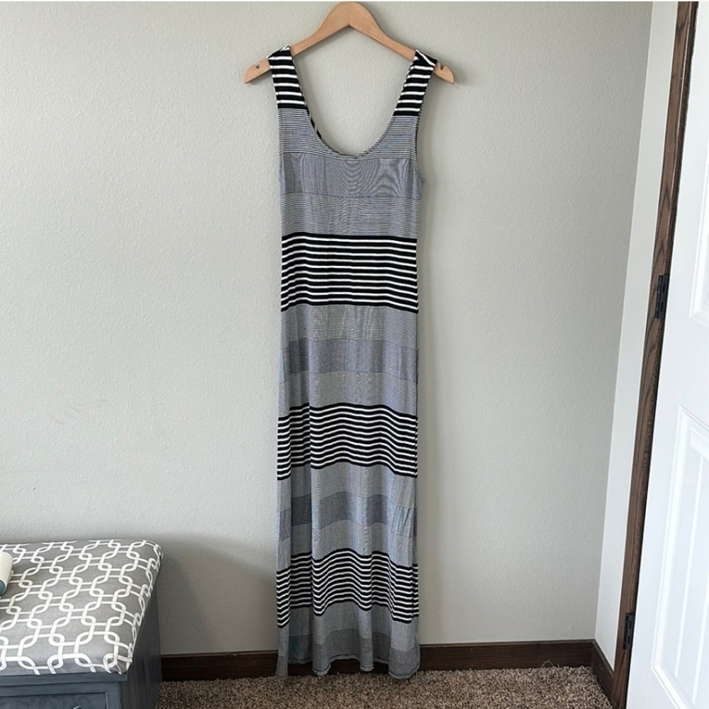 Merona Black and Gray Striped Maxi Dress Size Large - Picture 5 of 9